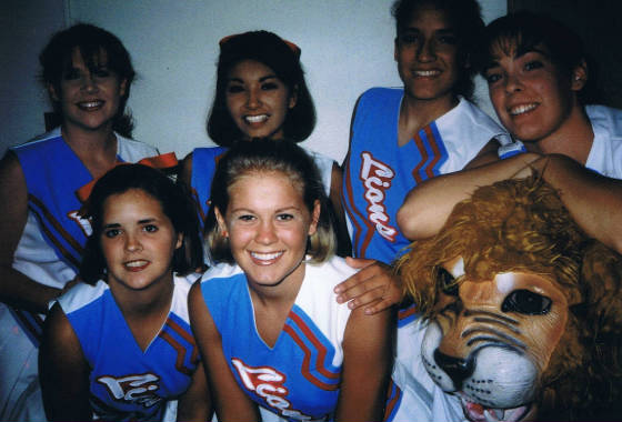 seniorcheerleaders.jpg